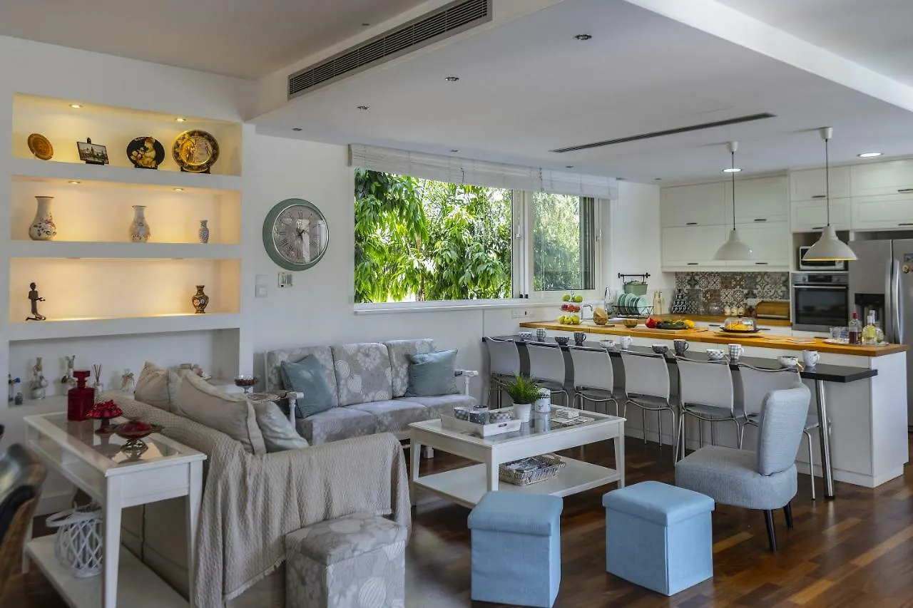Larnaca Villa Marisol Kiti 0*,